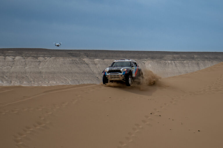 Ралли Казахстан: половина дистанции позади[:en]Rally Kazakhstan: half of the distance behind